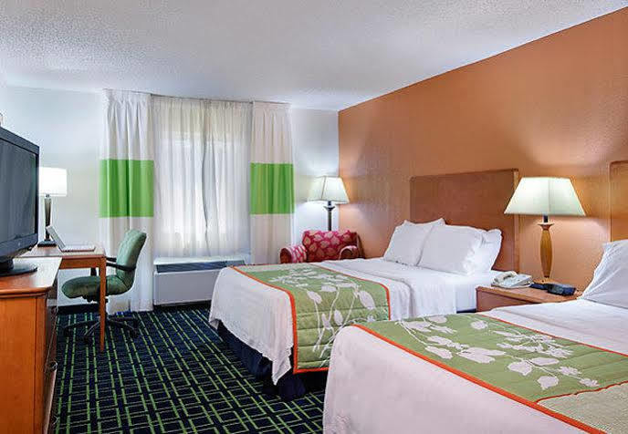 Fairfield Inn And Suites By Marriott Tampa North Temple Terrace Extérieur photo